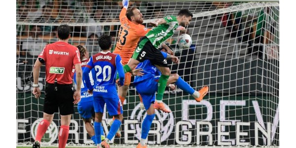 O Real Betis não conseguiu penetrar a defesa em camadas do Atlético de Madrid O Real Betis não conseguiu penetrar a defesa em camadas do Atlético de Madrid